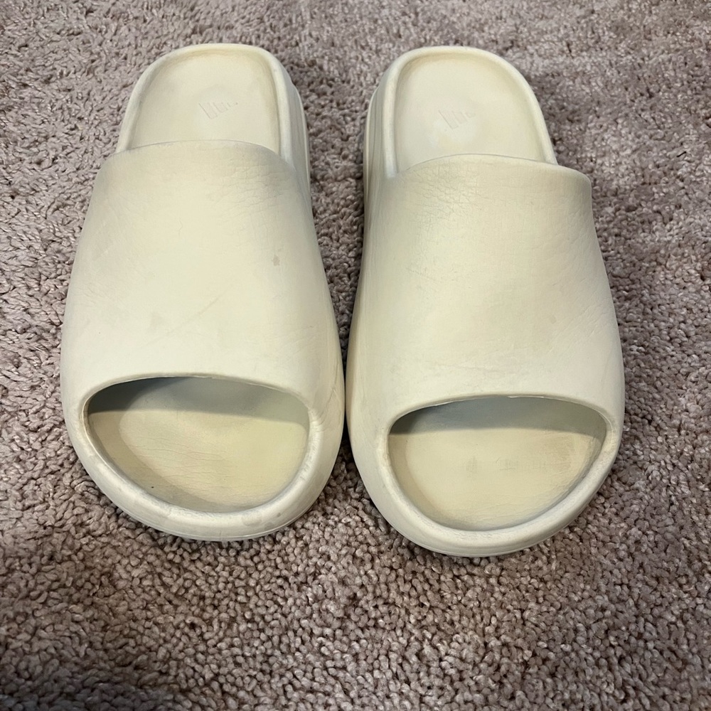 yeezy slide bone